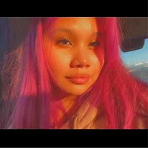 Meet your Posher, Mia